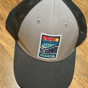 Patagonia Trucker Hat Mesh Snapback Gray Black One Size Adjustable MSRP $39